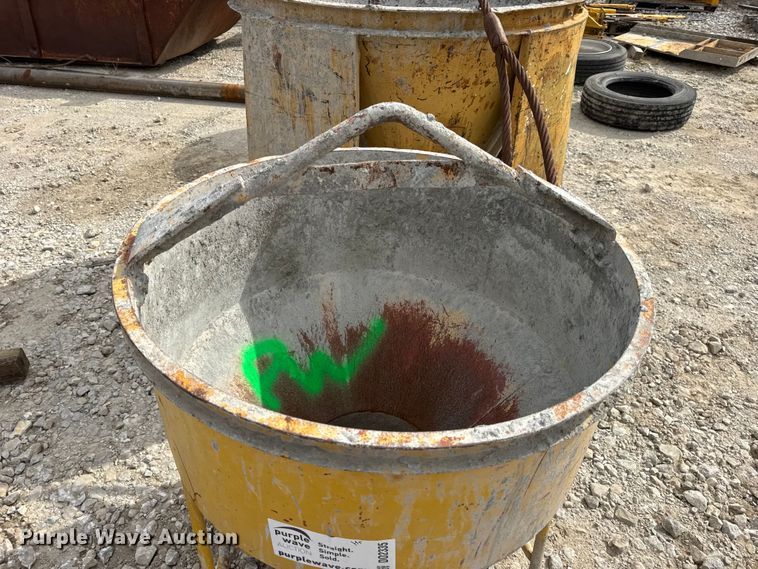 image for item DO2335 (3) Garbro concrete buckets