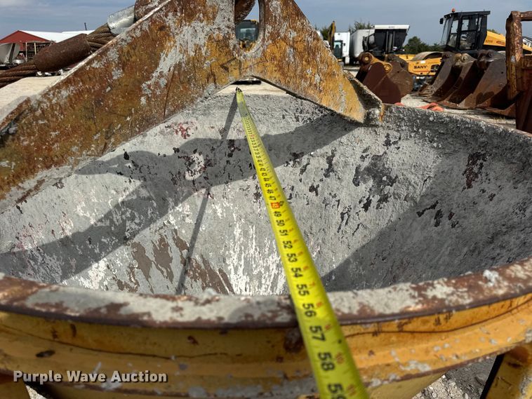 image for item DO2335 (3) Garbro concrete buckets