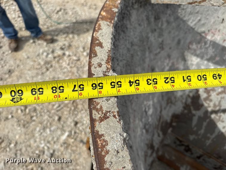 image for item DO2335 (3) Garbro concrete buckets