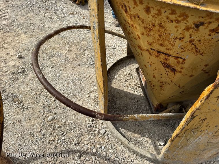 image for item DO2335 (3) Garbro concrete buckets