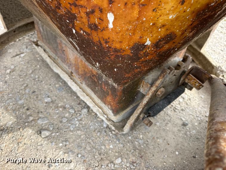 image for item DO2335 (3) Garbro concrete buckets