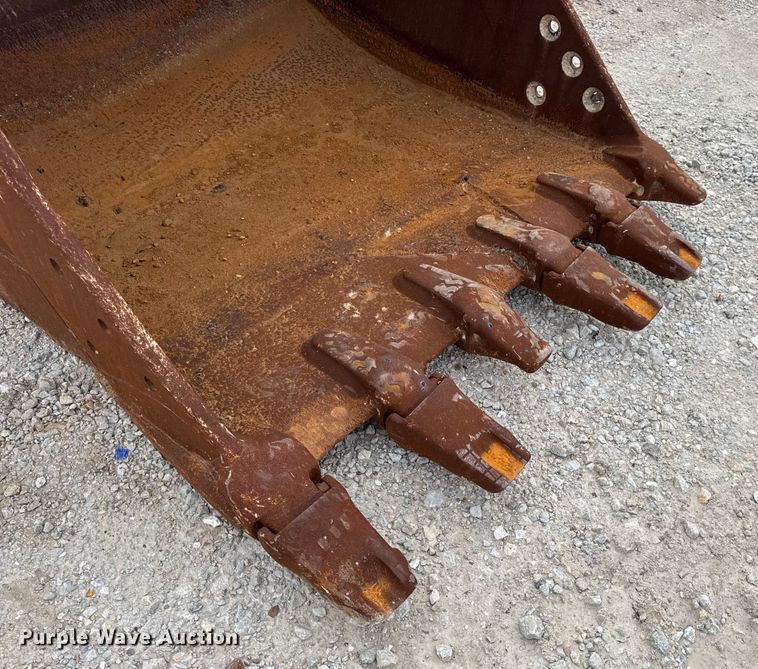 image for item DO2337 Caterpillar 3311907 excavator bucket