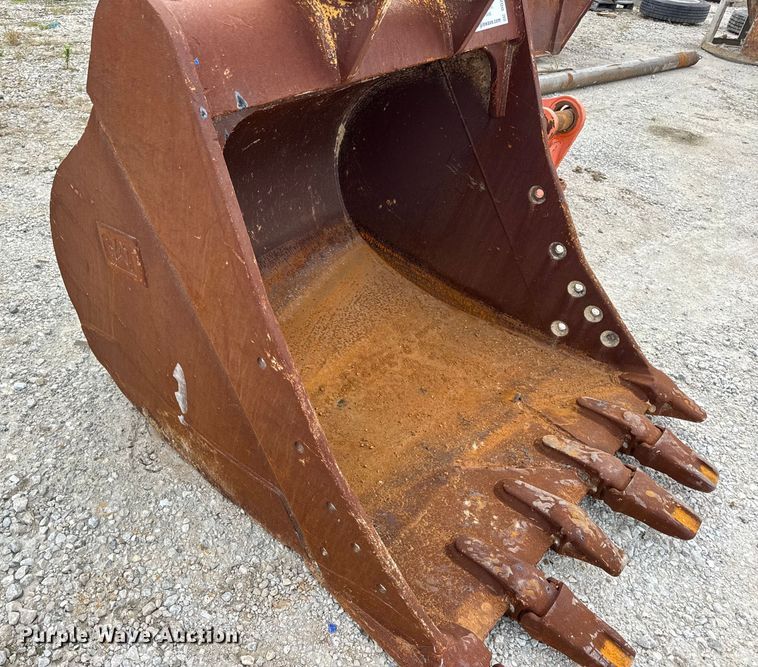 image for item DO2337 Caterpillar 3311907 excavator bucket
