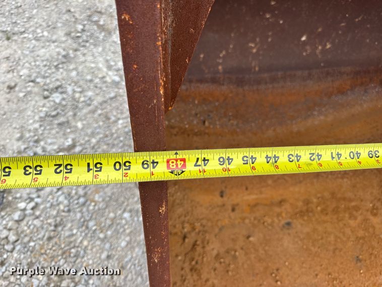 image for item DO2337 Caterpillar 3311907 excavator bucket