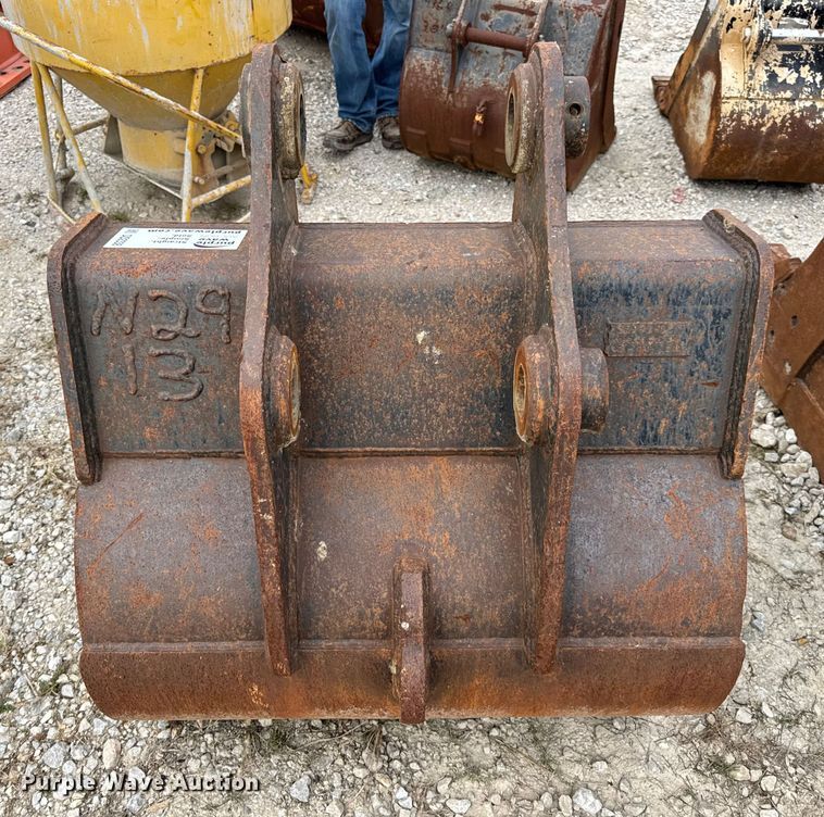 image for item DO2338 TE excavator bucket