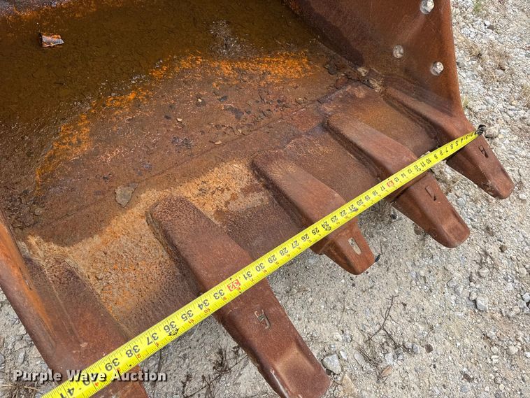 image for item DO2338 TE excavator bucket