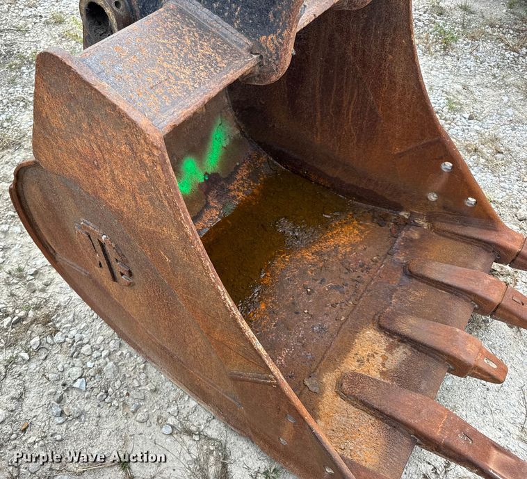 image for item DO2338 TE excavator bucket