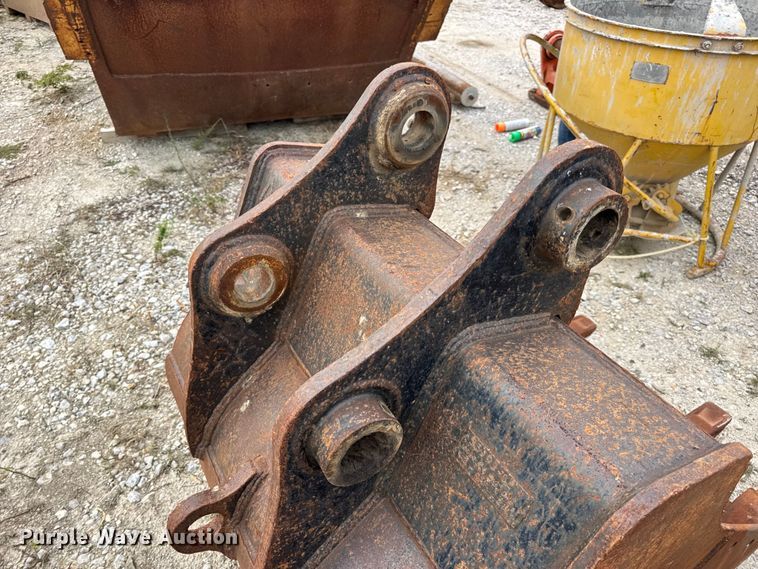 image for item DO2338 TE excavator bucket