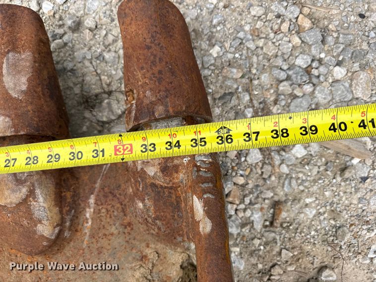 image for item DO2339 Esco excavator bucket