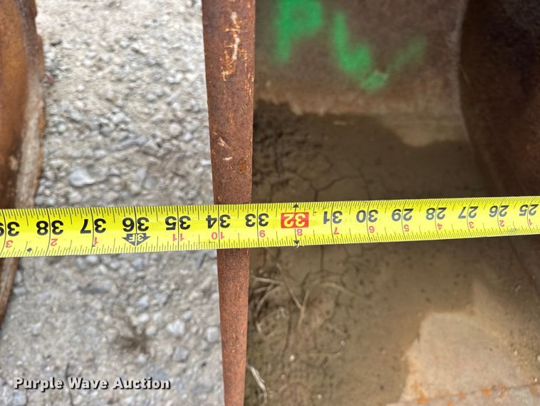 image for item DO2339 Esco excavator bucket