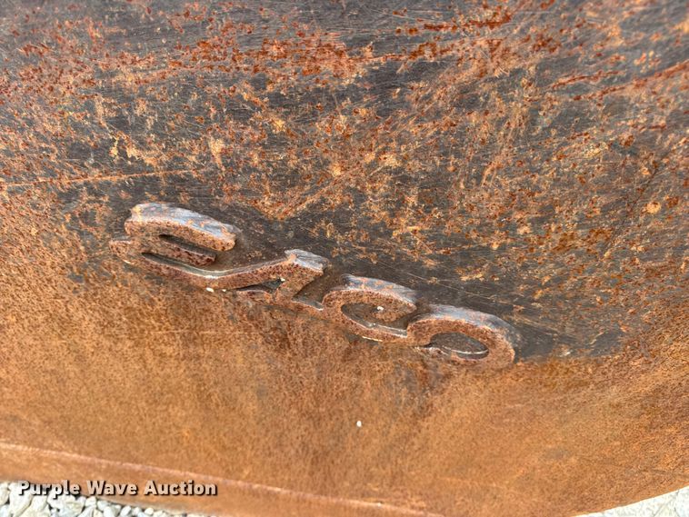 image for item DO2339 Esco excavator bucket