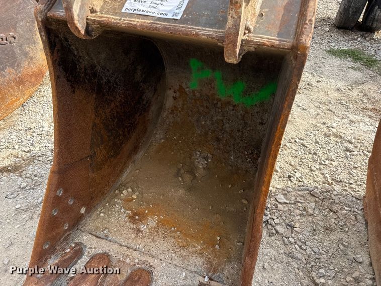 image for item DO2340 Doggett excavator bucket
