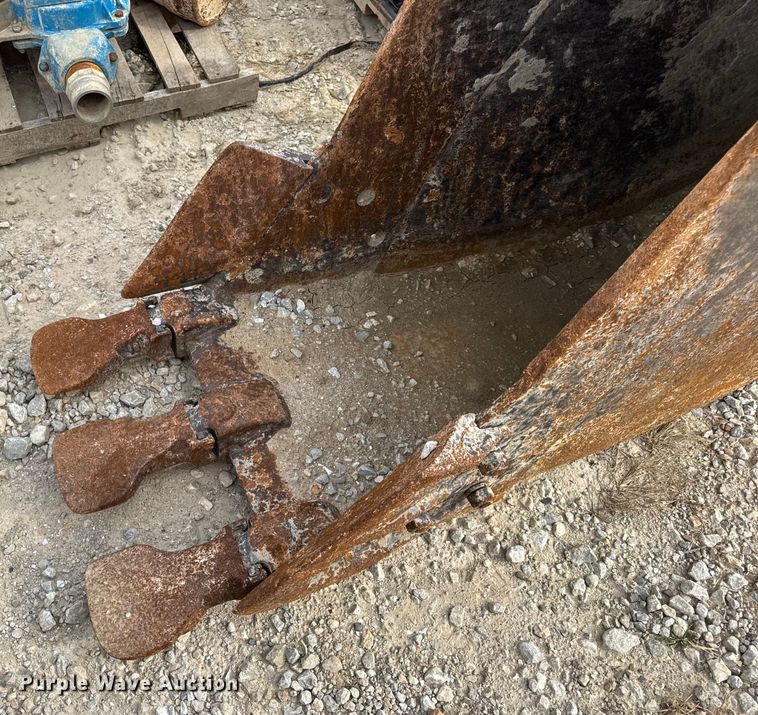 image for item DO2341 Esco excavator bucket