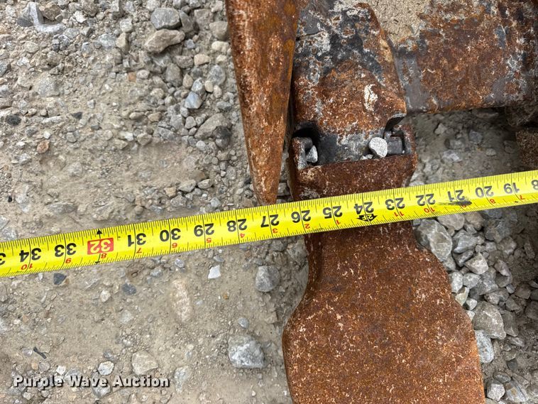 image for item DO2341 Esco excavator bucket