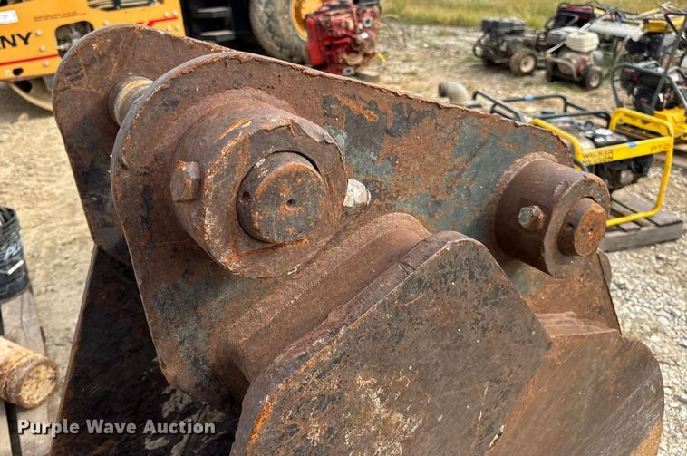 image for item DO2341 Esco excavator bucket