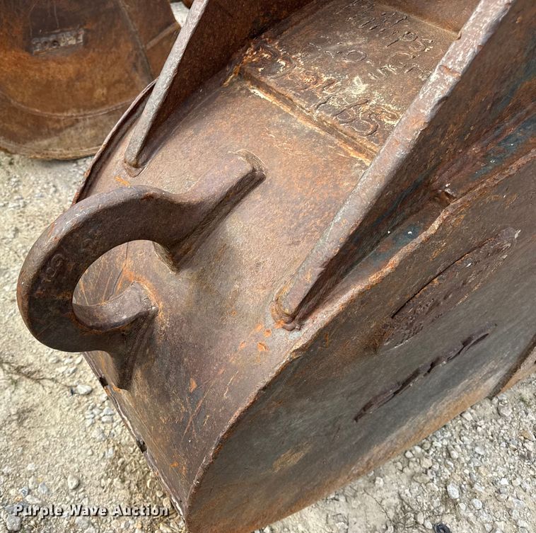 image for item DO2341 Esco excavator bucket