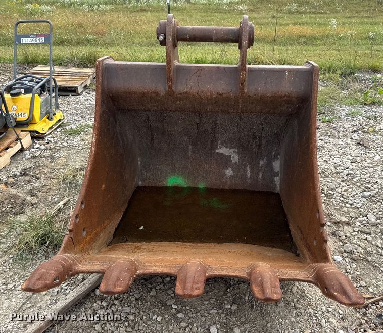 image for item DO2342 Hensley excavator bucket