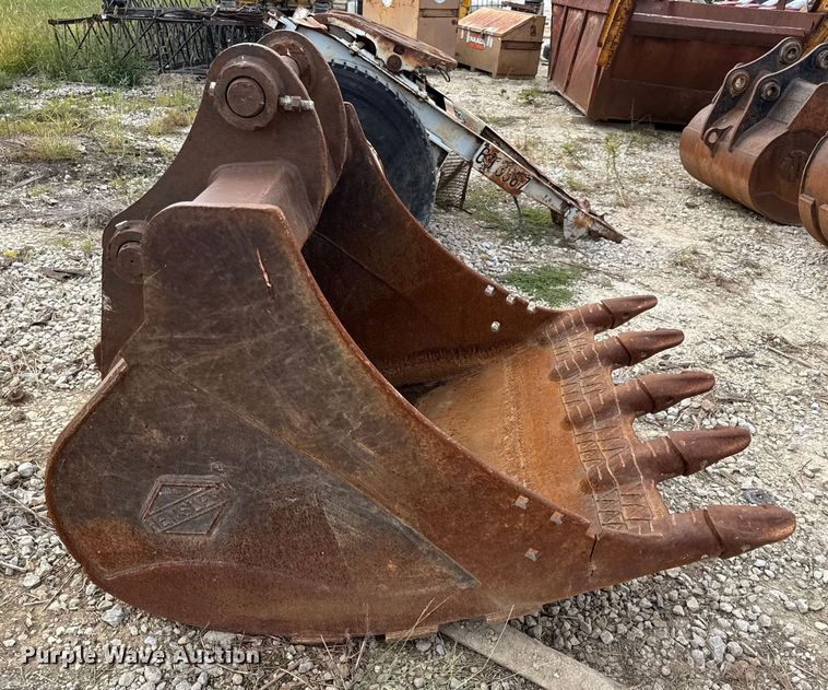 image for item DO2342 Hensley excavator bucket