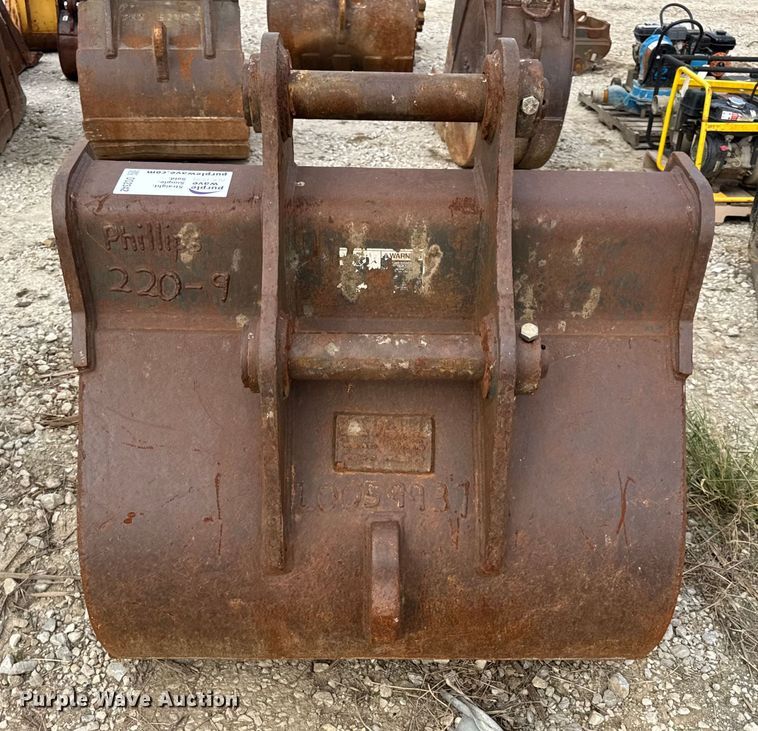 image for item DO2342 Hensley excavator bucket