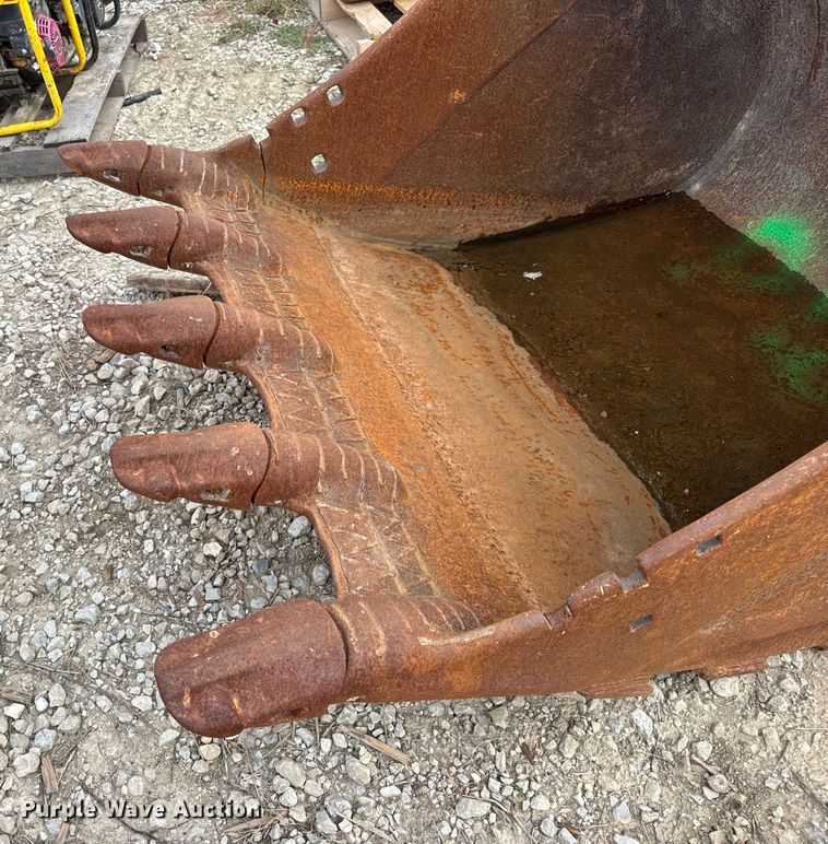 image for item DO2342 Hensley excavator bucket