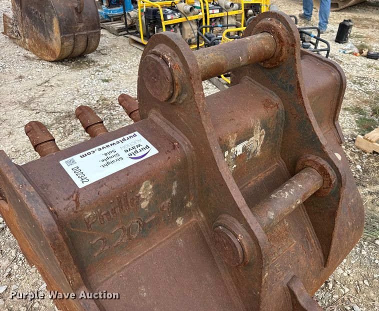 image for item DO2342 Hensley excavator bucket