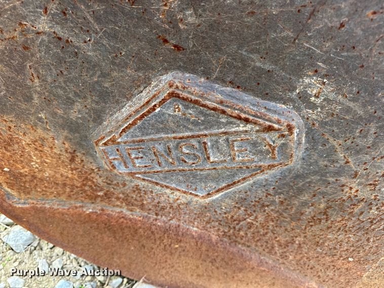 image for item DO2342 Hensley excavator bucket