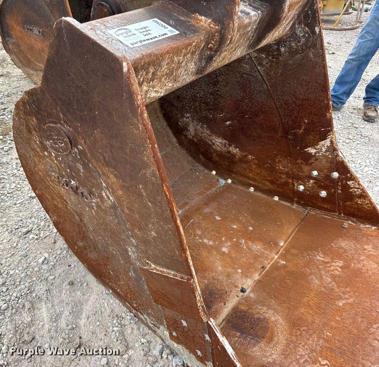 image for item DO2343 Esco excavator bucket