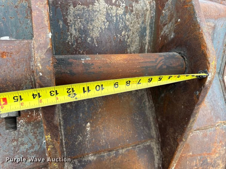 image for item DO2343 Esco excavator bucket