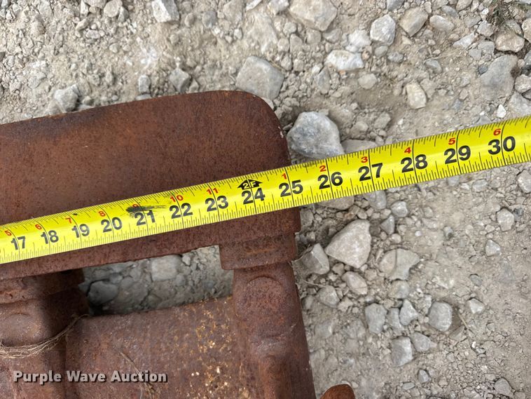 image for item DO2346 (2) Caterpillar excavator buckets