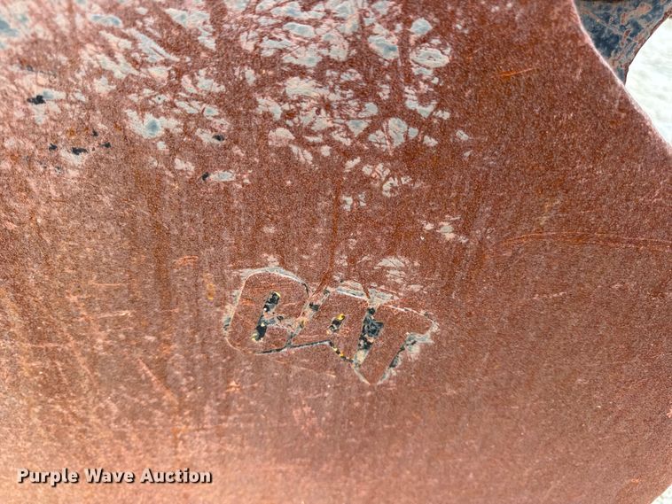 image for item DO2346 (2) Caterpillar excavator buckets