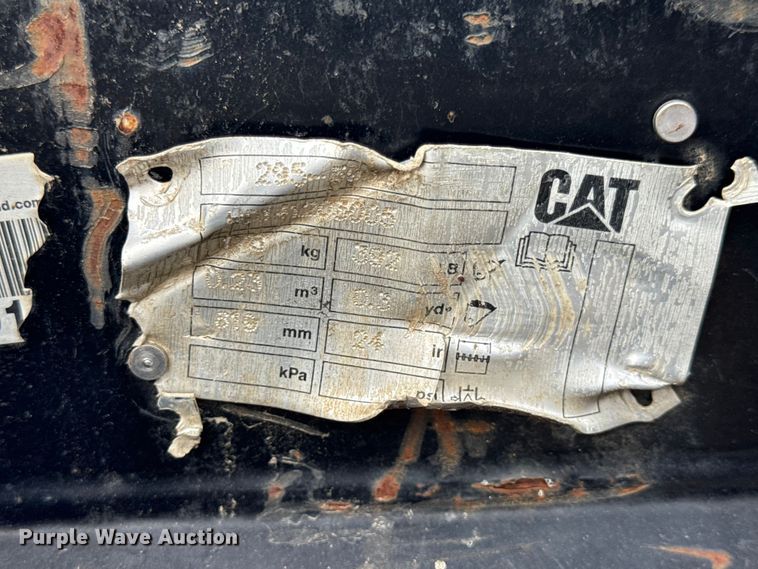 image for item DO2346 (2) Caterpillar excavator buckets