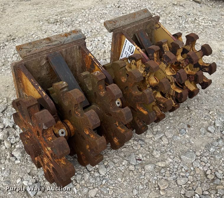 image for item DO2347 (2) compaction wheels