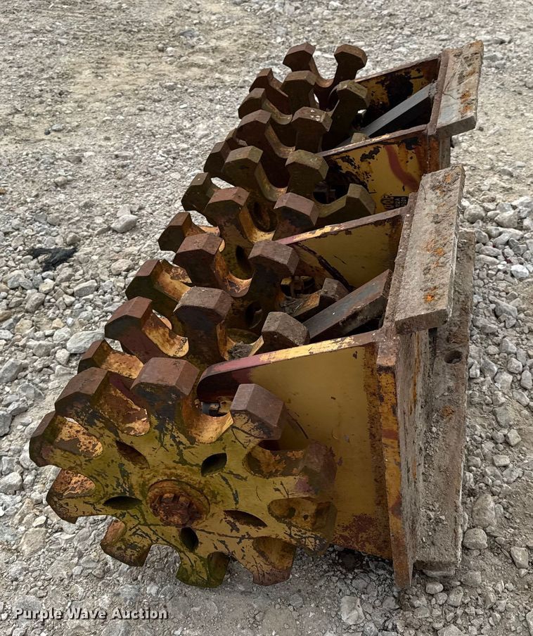 image for item DO2347 (2) compaction wheels