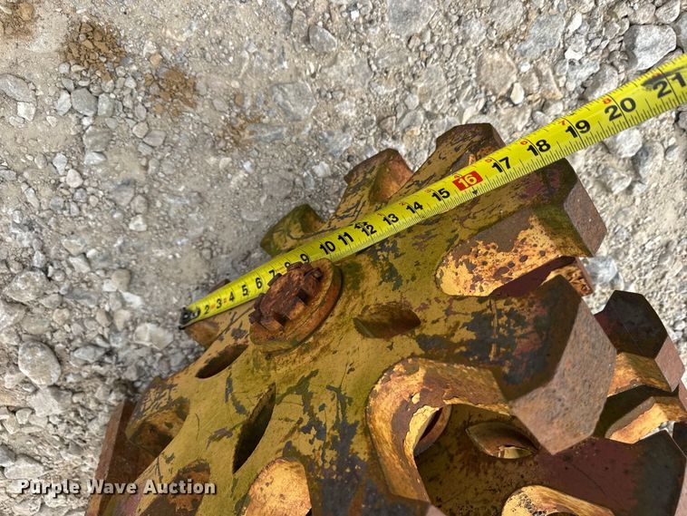 image for item DO2347 (2) compaction wheels