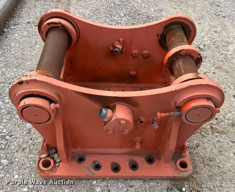 image for item DO2348 Excavator coupler