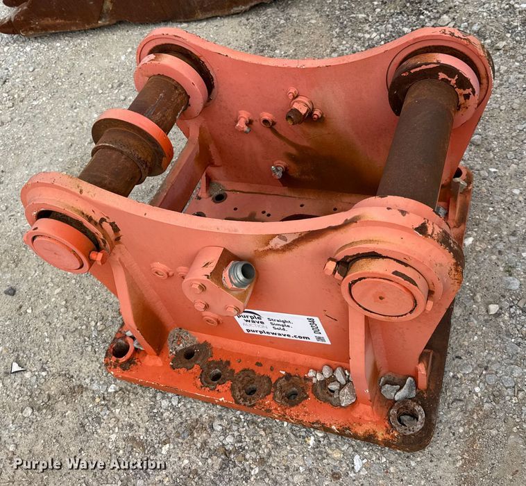 image for item DO2348 Excavator coupler