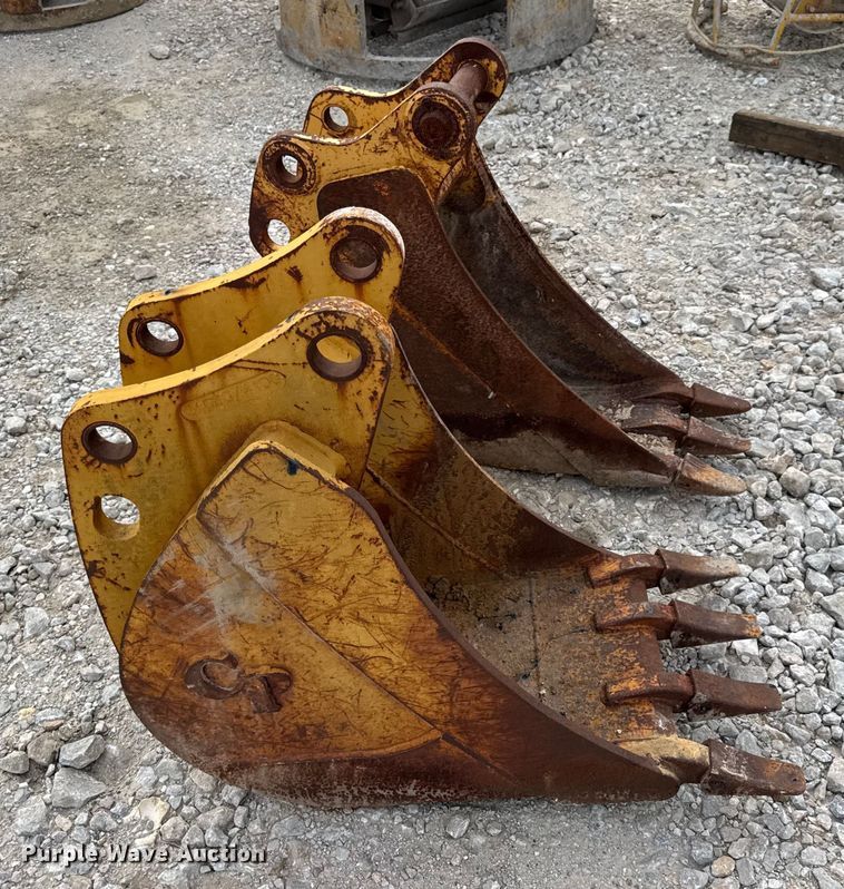image for item DO2349 (2) backhoe buckets