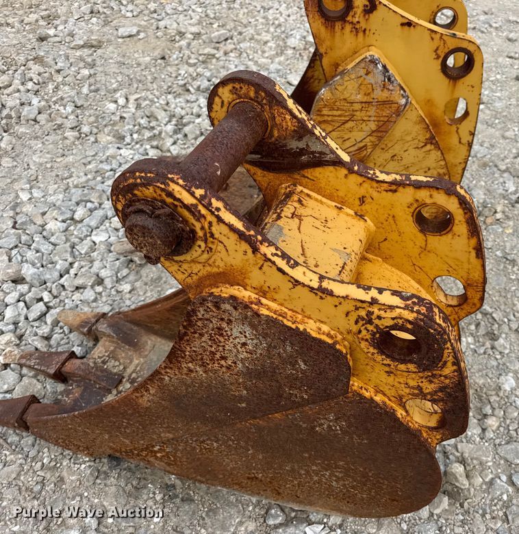 image for item DO2349 (2) backhoe buckets