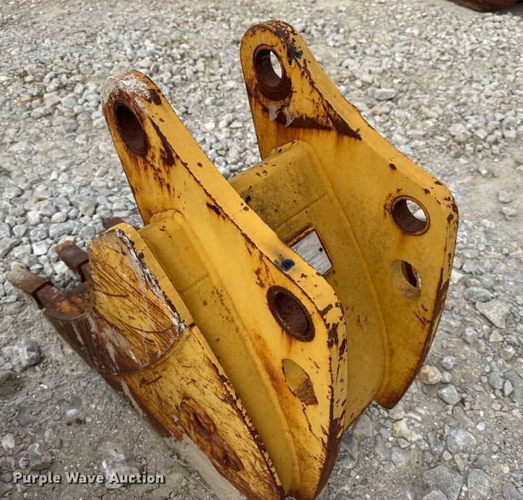 image for item DO2349 (2) backhoe buckets