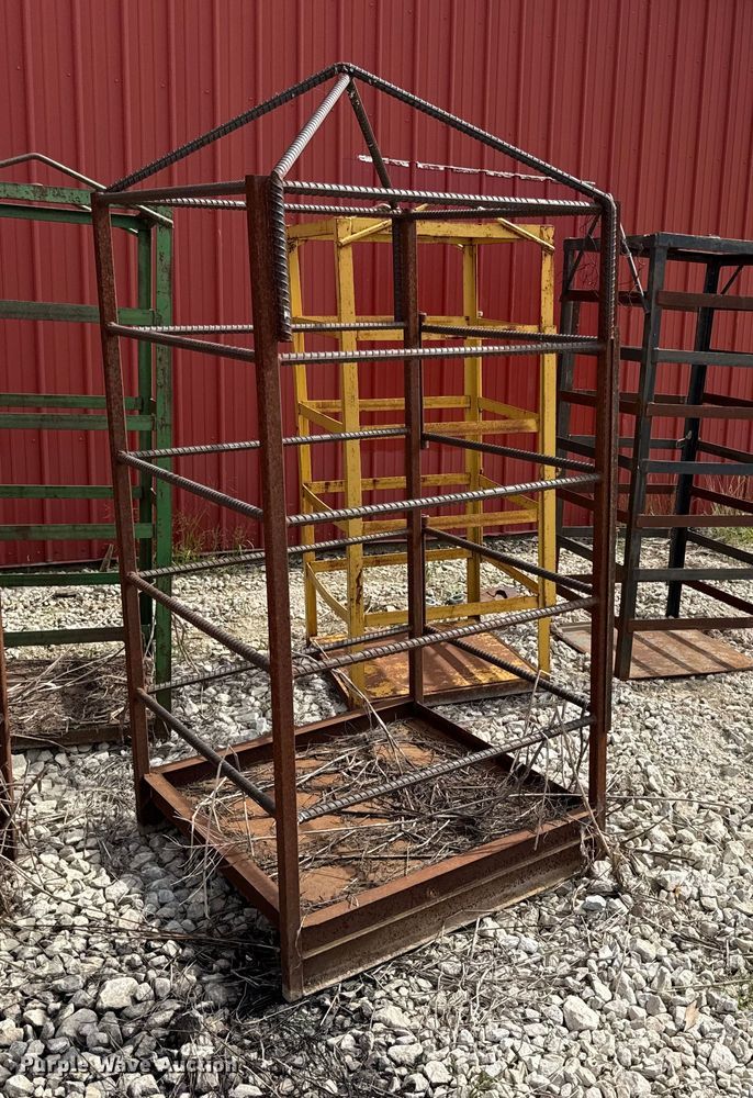 image for item DO2351 (6) tank cages