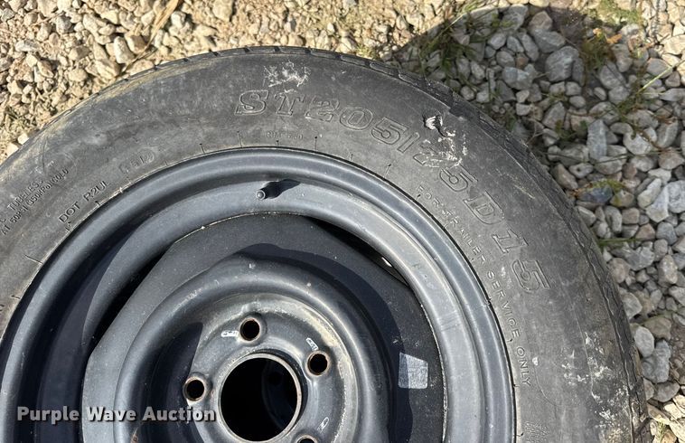 image for item DO2353 Approximately 27 tires and wheels