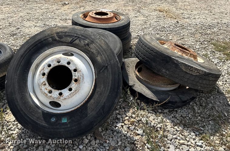 image for item DO2353 Approximately 27 tires and wheels