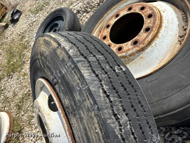 image for item DO2353 Approximately 27 tires and wheels