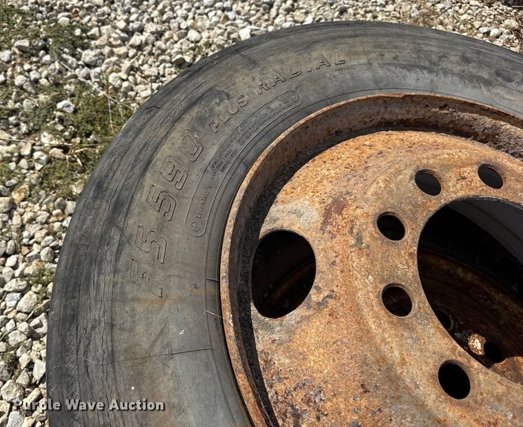 image for item DO2353 Approximately 27 tires and wheels