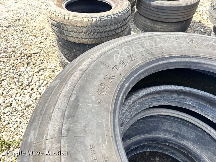 image for item DO2353 Approximately 27 tires and wheels