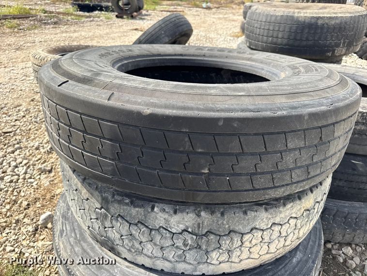 image for item DO2353 Approximately 27 tires and wheels