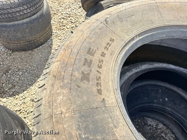 image for item DO2353 Approximately 27 tires and wheels