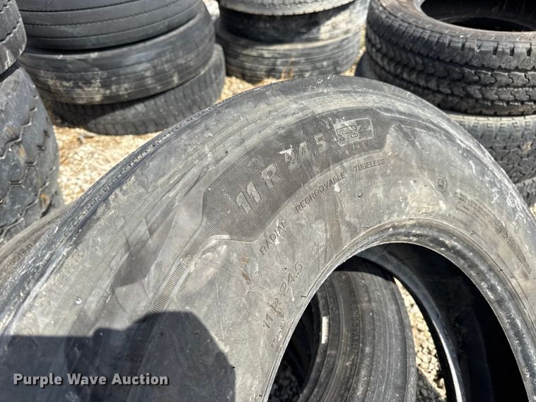 image for item DO2353 Approximately 27 tires and wheels