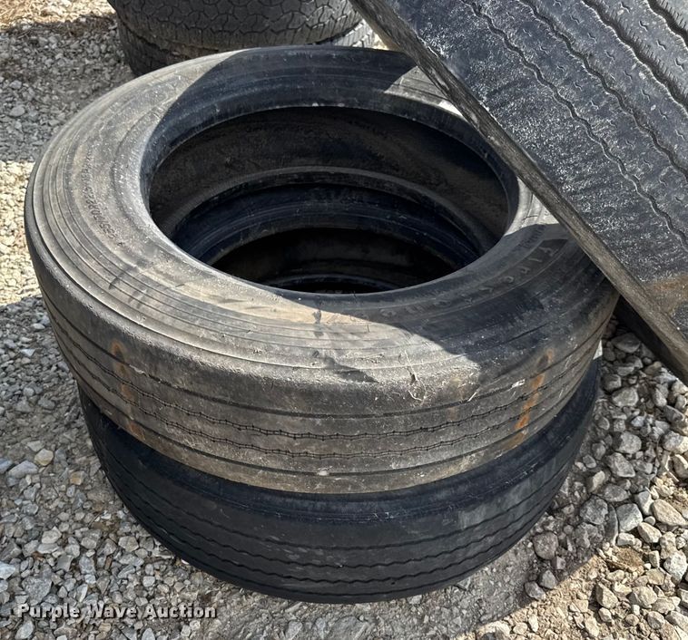 image for item DO2353 Approximately 27 tires and wheels