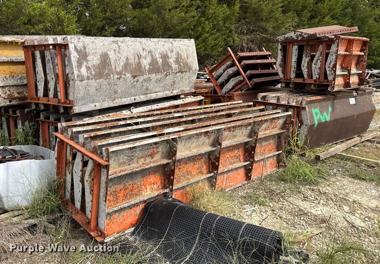 image for item DO2354 (76) barrier wall concrete forms